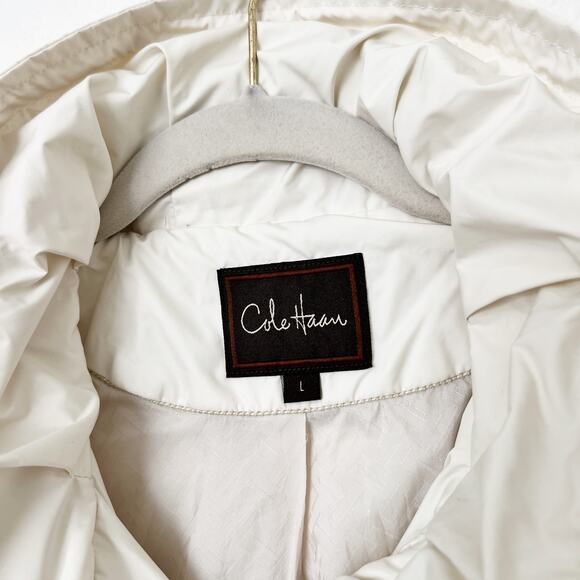 [Cole Haan] Cream Long Sleeve Utility Pocket Raincoat Packable Hood Size Large L - Picture 11 of 12